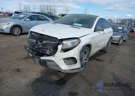 2018 Mercedes-Benz Amg Gle 43 Coupe 4Matic z USA, uszkodzony, nr VIN 4JGED6EB7JA094909